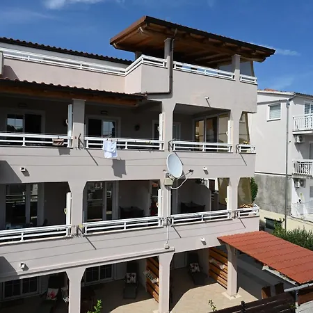 Kokolo بيت ضيافة