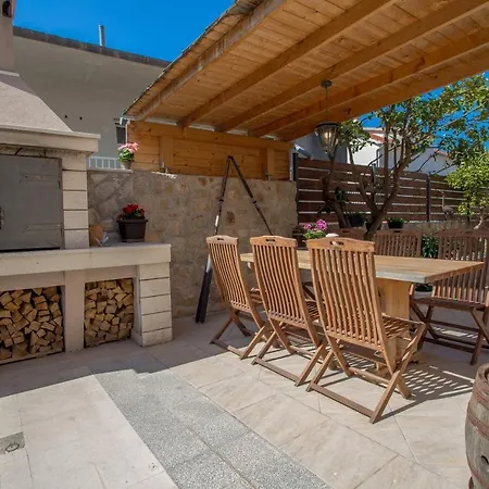 Guest house Kokolo Hvar Town